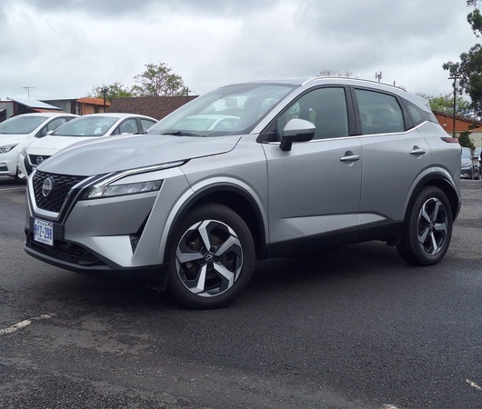 Nissan 	 Qashqai Turbo Sense 