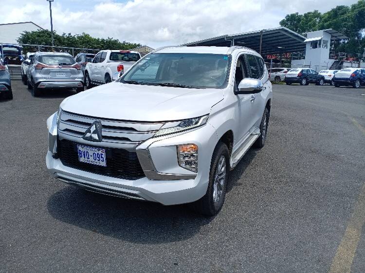 Mitsubishi Montero