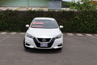 Nissan Versa-Lux-Mt