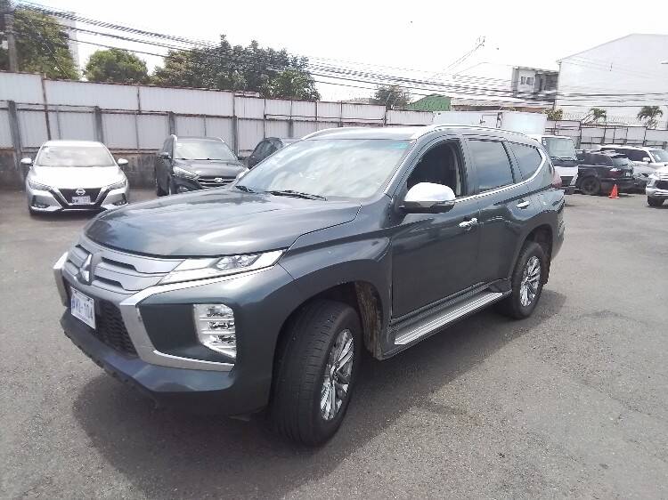 Mitsubishi Montero